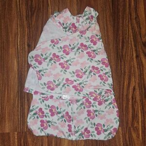 Halo Sleep Sack Swaddle For 0-3 Months White With Pink Amd Purple Flowers
